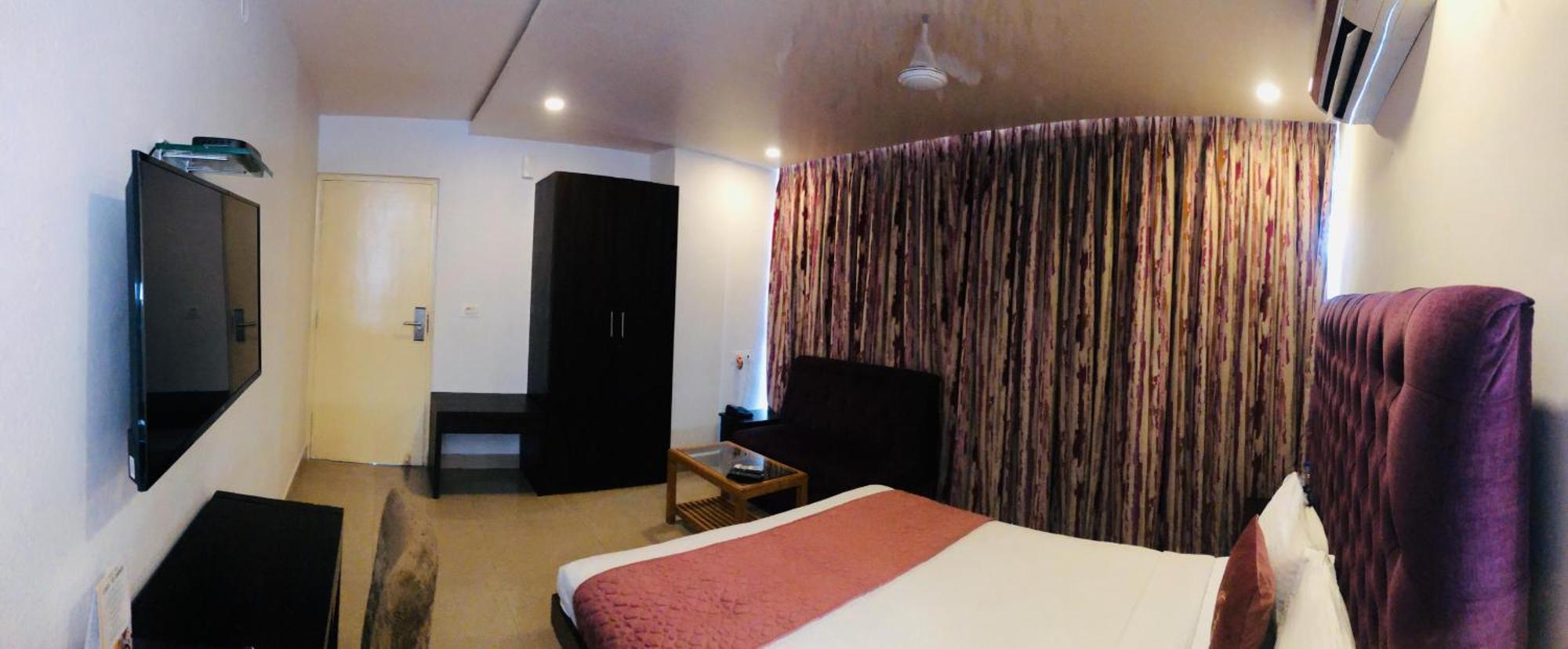 Astra Hotels & Suites - Hsr Layout Sector 1, Near Ecospace Bellandur バンガロール エクステリア 写真