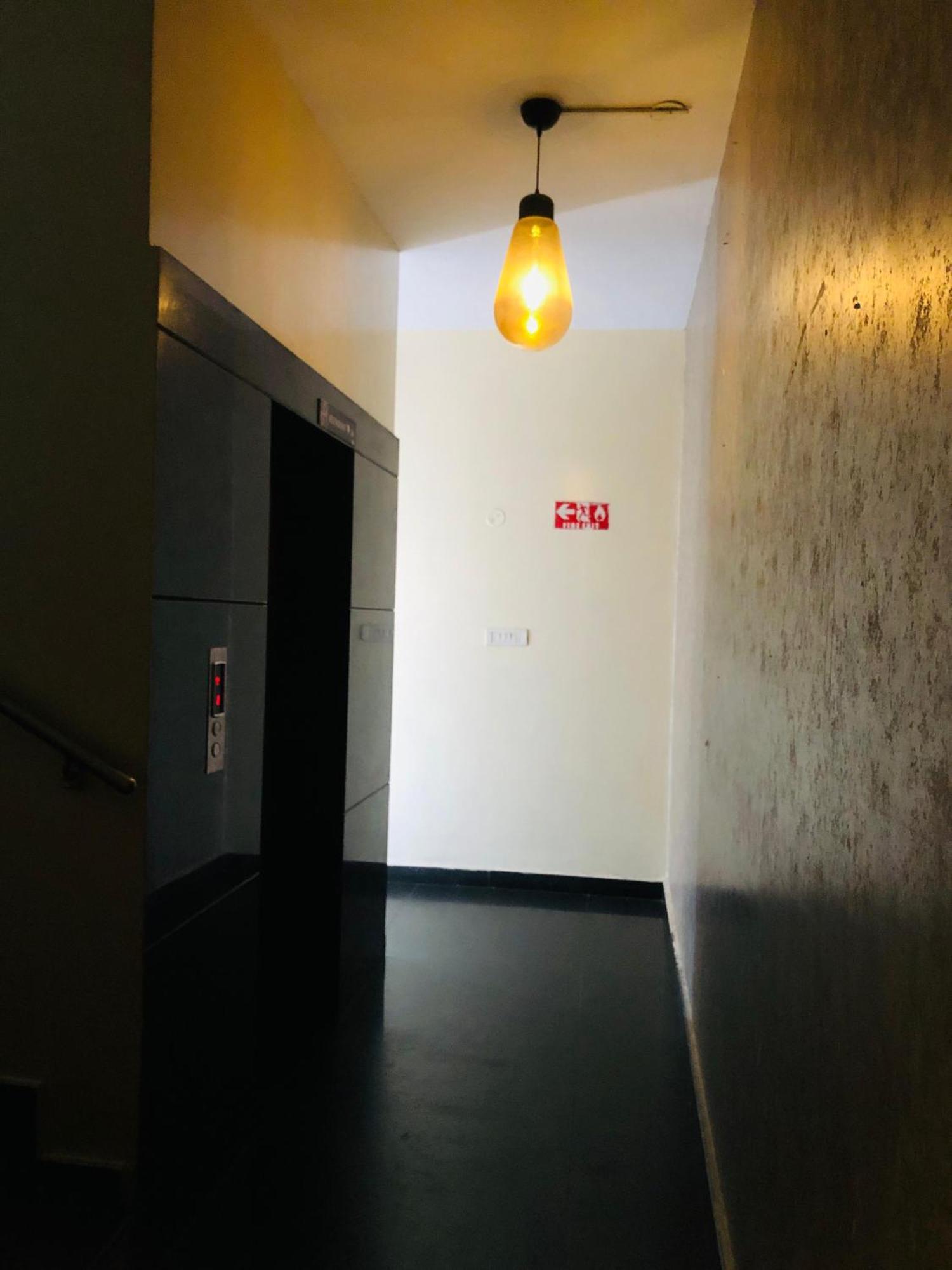 Astra Hotels & Suites - Hsr Layout Sector 1, Near Ecospace Bellandur バンガロール エクステリア 写真