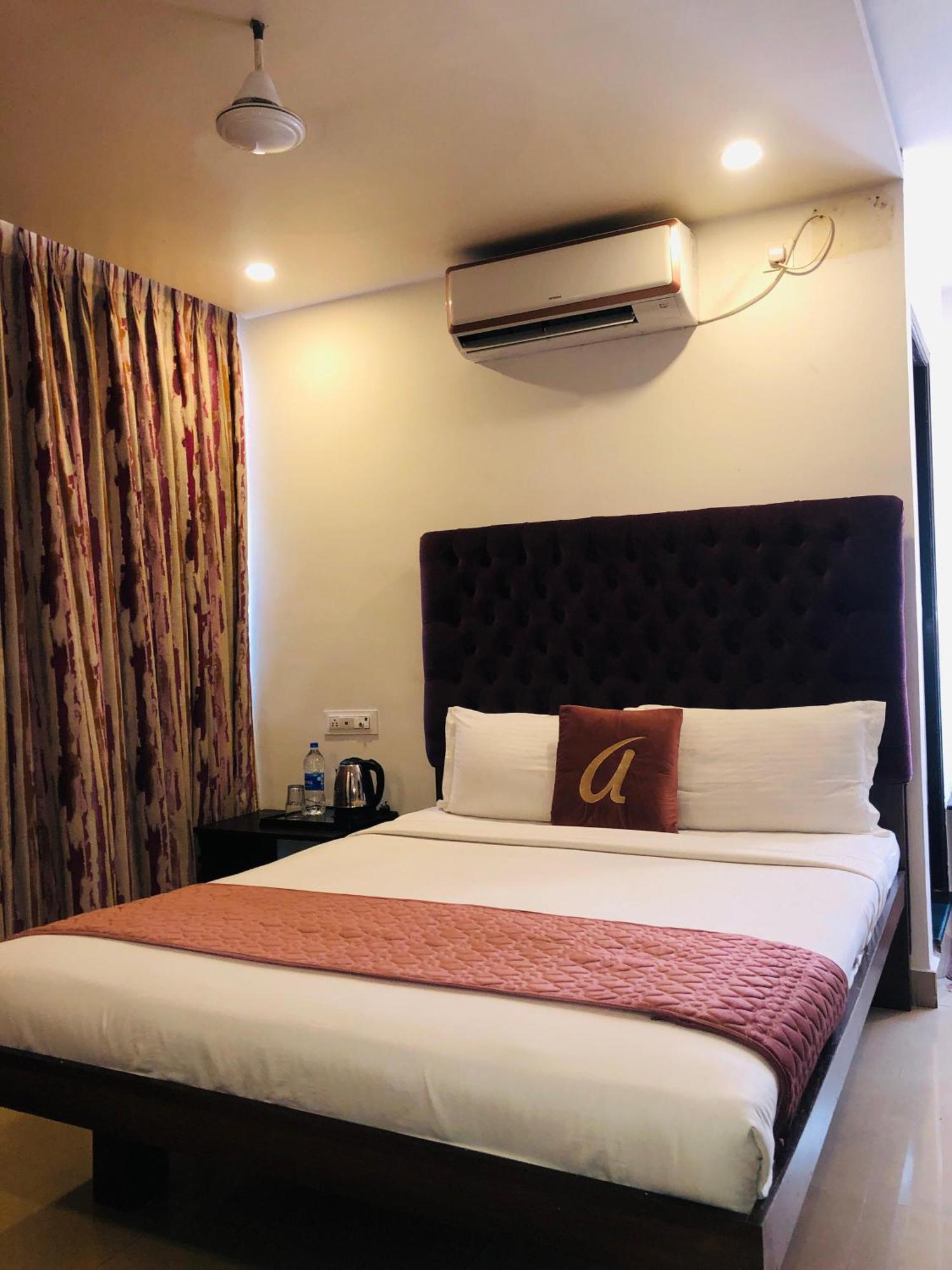 Astra Hotels & Suites - Hsr Layout Sector 1, Near Ecospace Bellandur バンガロール エクステリア 写真