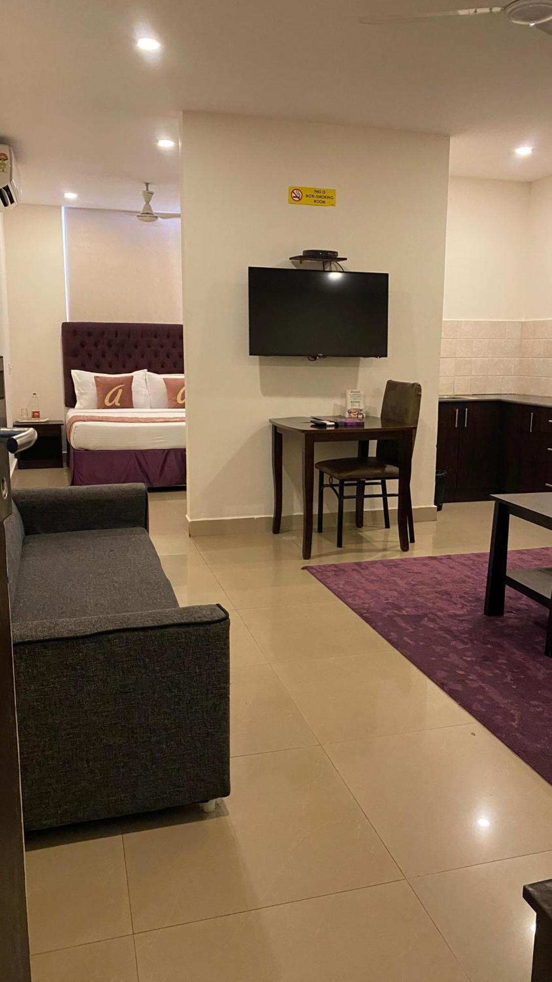 Astra Hotels & Suites - Hsr Layout Sector 1, Near Ecospace Bellandur バンガロール エクステリア 写真
